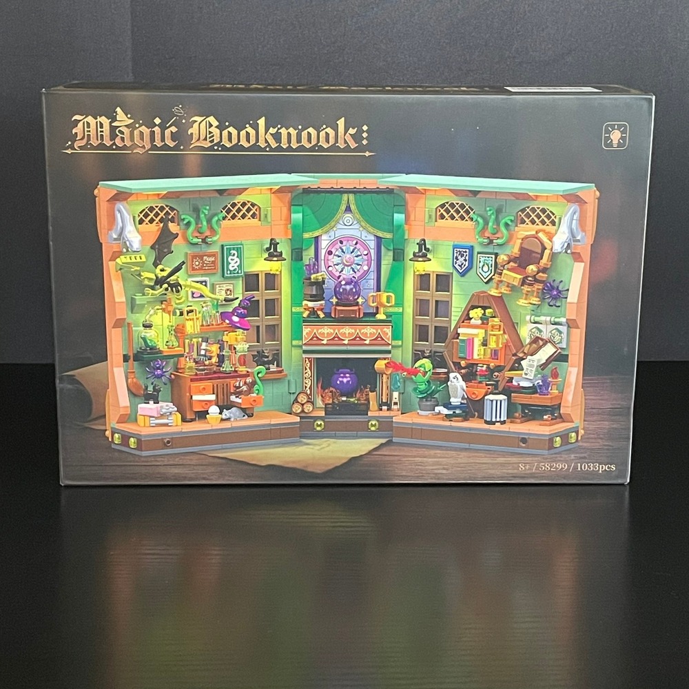 Magic Booknook 58299 Building Block Set 1033pcs Wizard Library New Sealed
